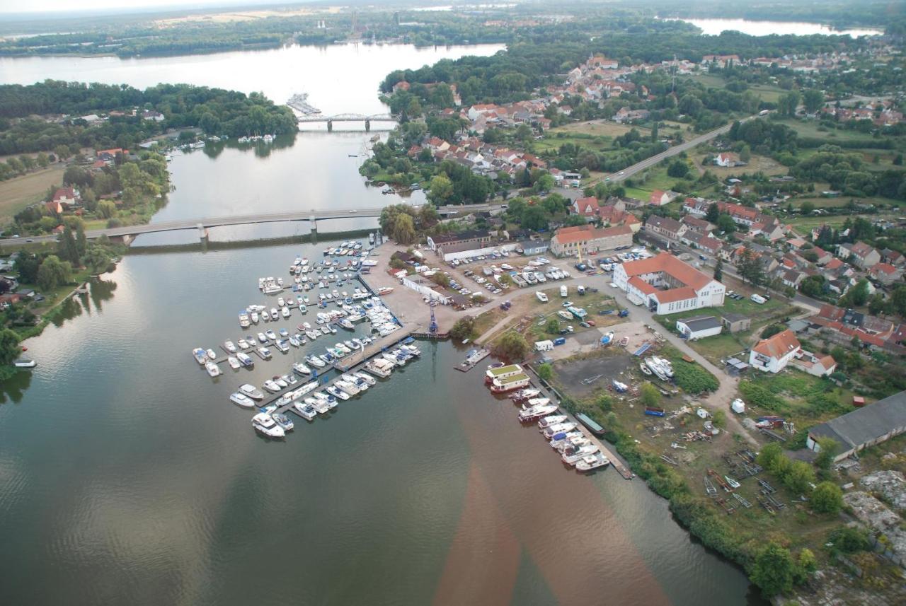 Wunderschöne Ferienwohnung Brandenburg an der Havel Exterior foto